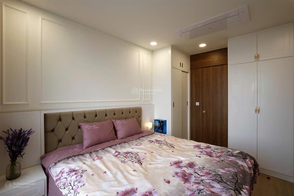 Chủ nhà kẹt tiền bán nhanh 2pn kingdom 101, quận 10, giá 7 tỷ, view thoáng mát, đã có sổ hồng