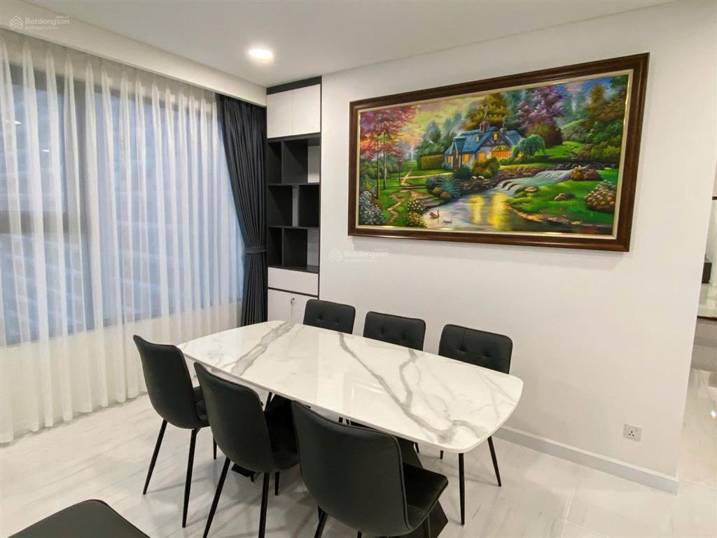 Chủ nhà kẹt tiền bán nhanh 2pn kingdom 101, quận 10, giá 7 tỷ, view thoáng mát, đã có sổ hồng