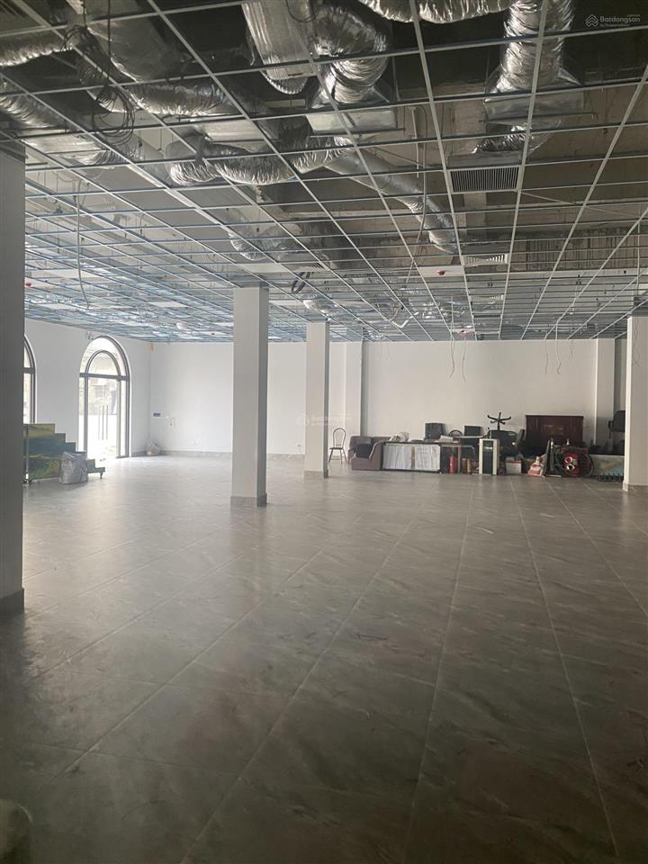 Cho thuê nhà mặt phố minh khai tầng 2, dt 450m, giá 130tr,  0989 604 ***