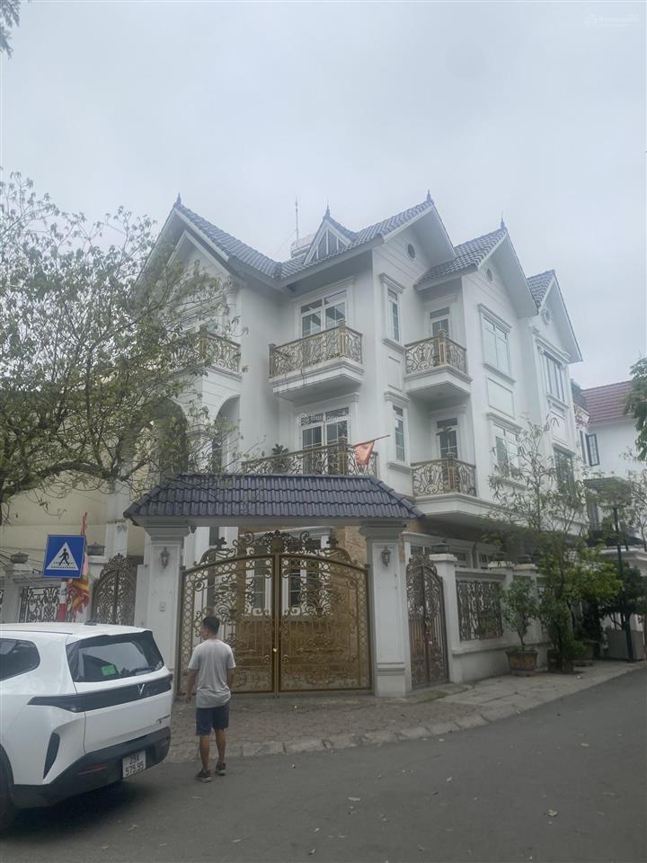 Cho thuê biệt thự linh đàm, diện tích 150m2, 4 tầng, giá 50tr thông sàn,  0989 604 ***
