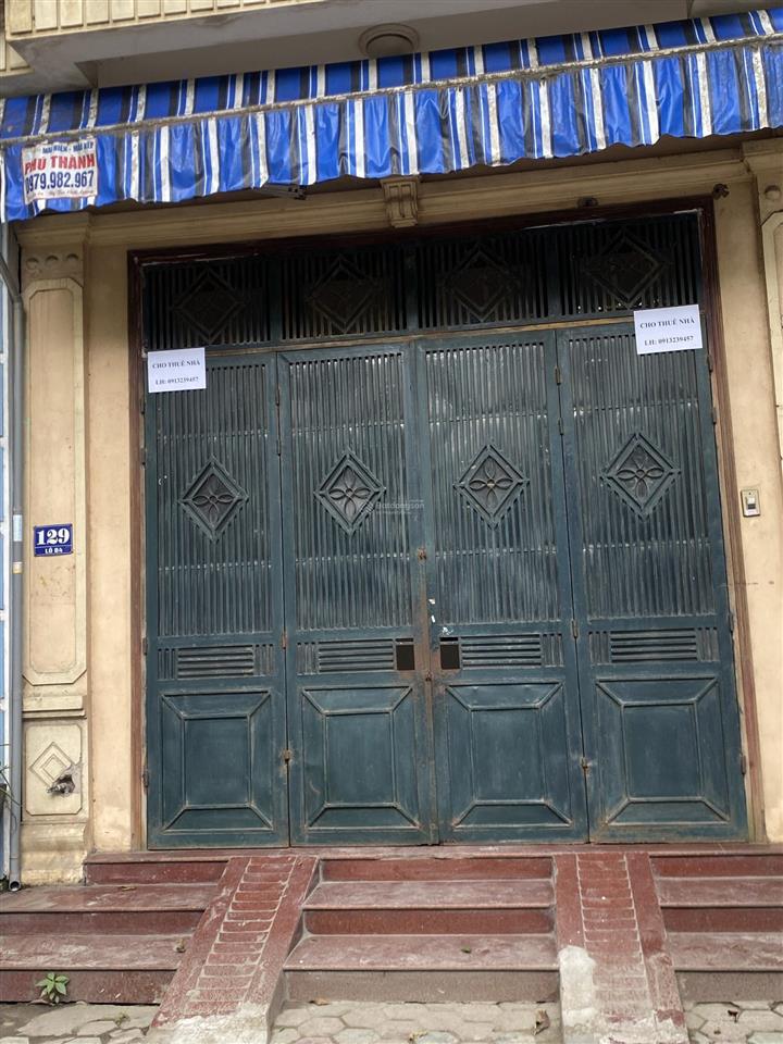 Cho thuê nhà ngõ 196 trần duy hưng, dt 30m2, giá 8tr,  0989 604 ***