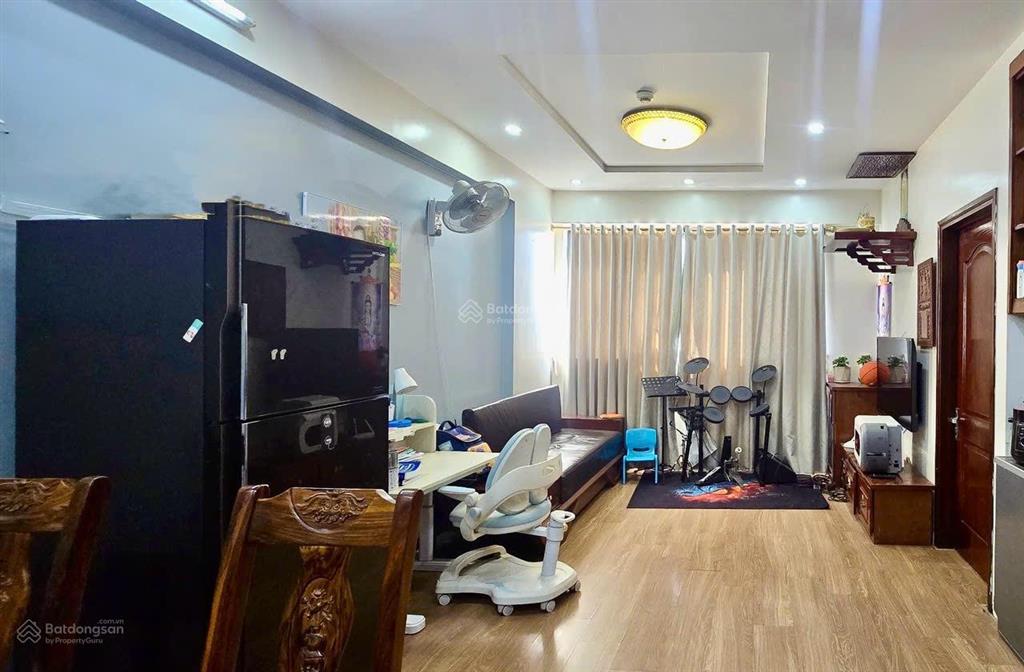 Cho thuê chung cư kim văn  kim lũ, dt 70m2 2 ngủ, giá 9tr/th,  0989 604 ***