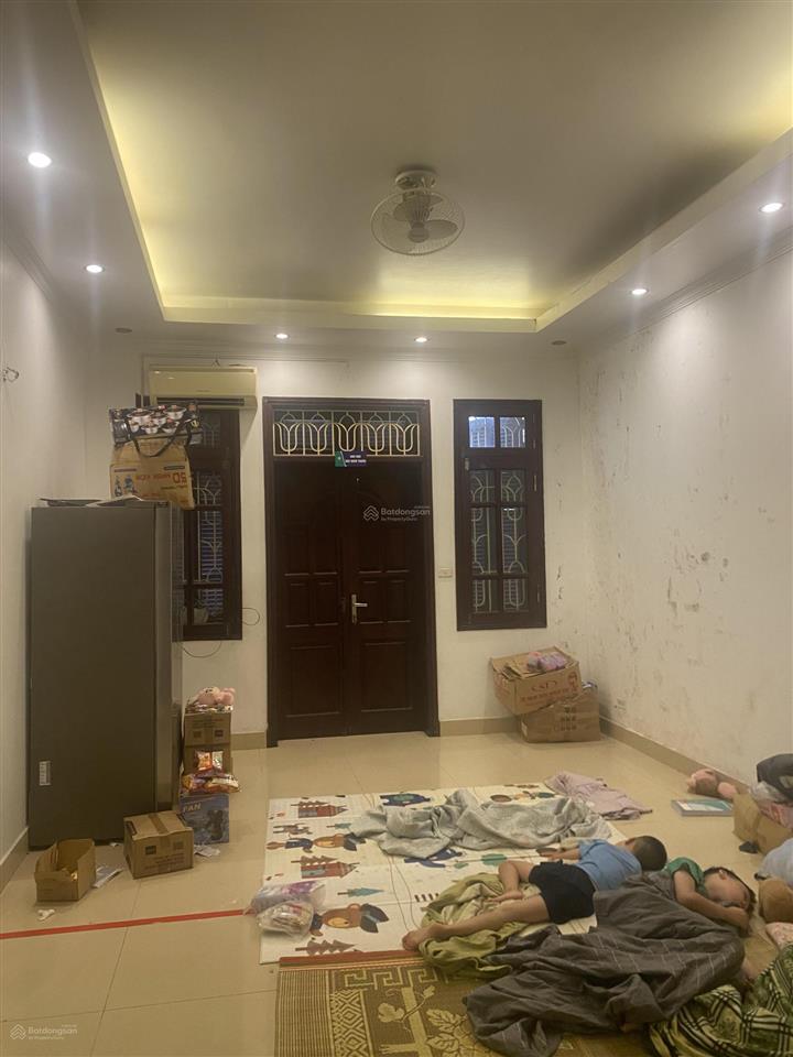 Cho thuê nhà kđt đại kim, nguyễn cảnh dị, dt 54m2 4 tầng, giá 18tr/th,  0989 604 ***