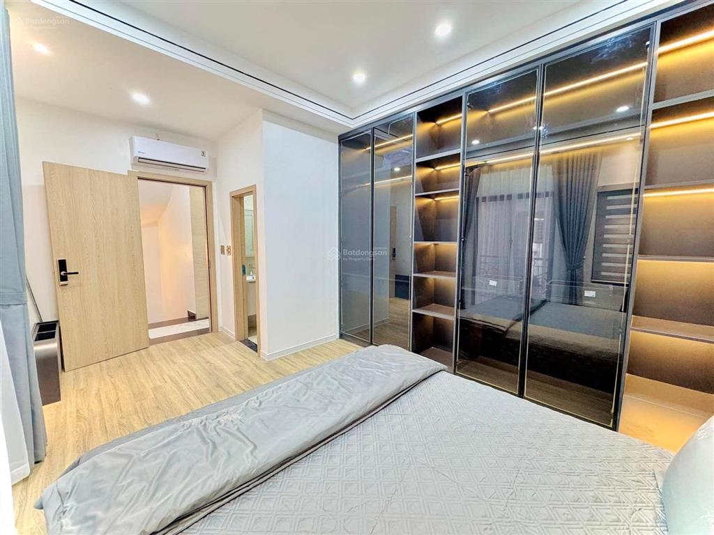 Bán nhà phố vọng, 7 tầng thang máy, 1 nhà ra mặt phố, full nội thất cao cấp, dt 33m2, giá 11.8 tỷ