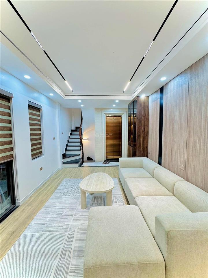Bán nhà phố vọng, 7 tầng thang máy, 1 nhà ra mặt phố, full nội thất cao cấp, dt 33m2, giá 11.8 tỷ