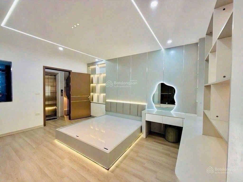 Nhà phố đại từ, gần hồ linh đàm, 6 tầng thang máy, gpxd đầy đủ, dt 40m2, mt 4.5m, giá 12,8 tỷ