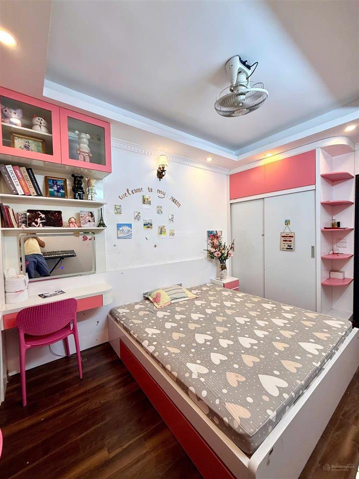 Nhà phố minh khai, hàng xóm times city, ô tô đỗ cổng, 32m2 x 5 tầng, 3 ngủ, giá chỉ 7.5 tỷ