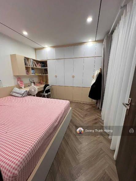Bán nhà đàm quang trung  bát khối, đối diện aeon long biên, chân cầu vĩnh tuy  ô tô đỗ cổng.
