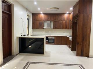 Cho thuê biệt thự tổng cục 5 tân triều. dt 200m2x4t, giá 35tr/tháng