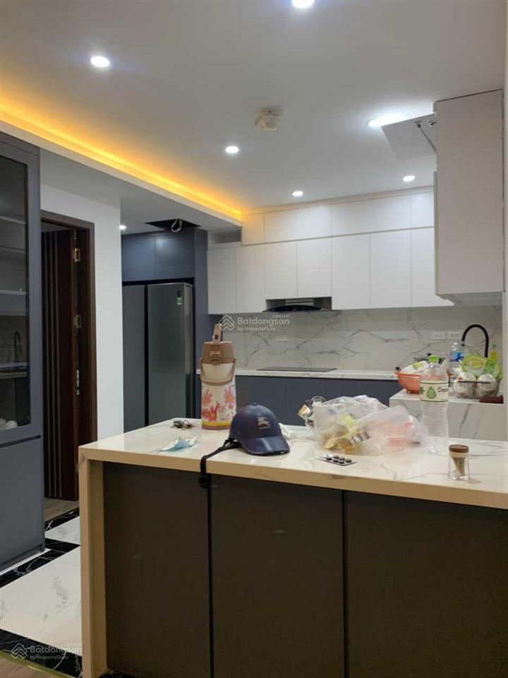 Chính chủ bán chung cư 3pn, 125m2, new skyline văn quán  0975 555 ***