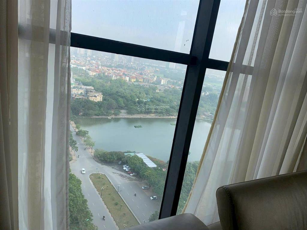 Cần tiền bán gấp duplex, penthouse newskyline, 4 phòng ngủ, view đẹp, dt 300 m2