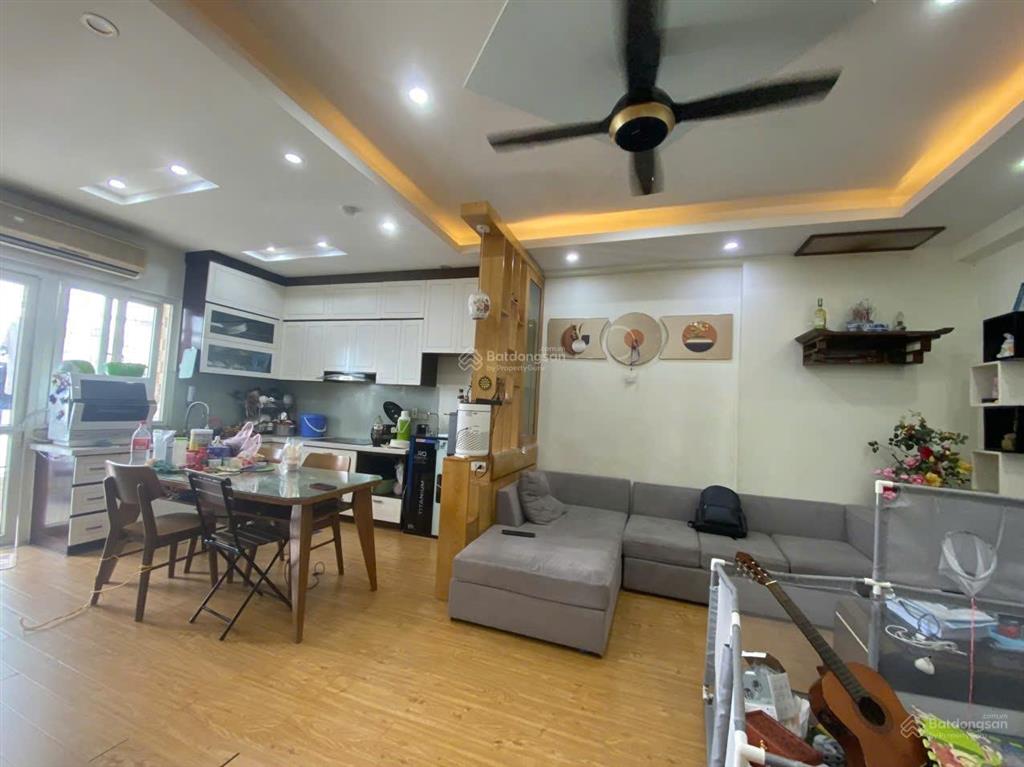 Chính chủ cần bán gấp căn hộ 77m2 chung cư thanh hà mường thanh, giá 3,2 tỷ.