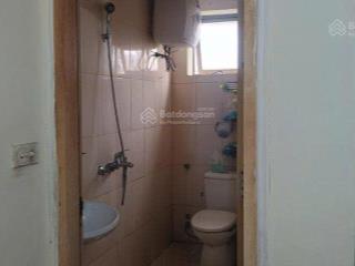 Chính chủ bán căn hộ có sổ đỏ 55m2, tòa trung tâm thương mại xa la, giá 2,7 tỷ.
