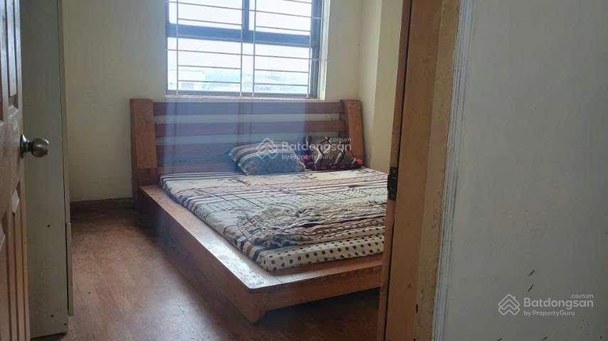 Chính chủ bán căn hộ có sổ đỏ 55m2, tòa trung tâm thương mại xa la, giá 2,5 tỷ