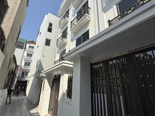 Ngộp bank bán gấp 4t 50m2 thiết kế sân cổng riêng  ngay chợ  trường học 5p ra trạm bơm yên nghĩa