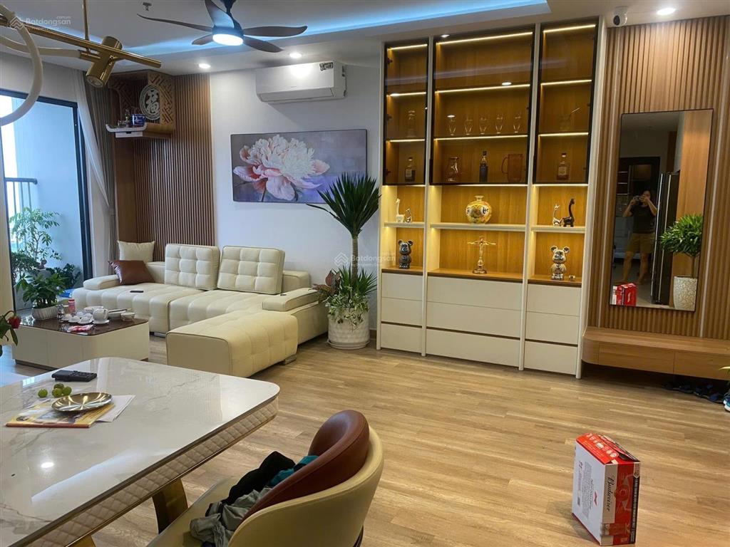Cần bán căn hộ chung cư wisteria, nằm ngay trên quốc lộ 32, hoài đức, hà nội