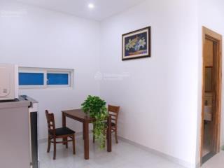 Cho thuê căn hộ 1 phòng ngủ có ban công trung tâm phố tây an thượng, cách bãi tắm mỹ khê 2' đi bộ