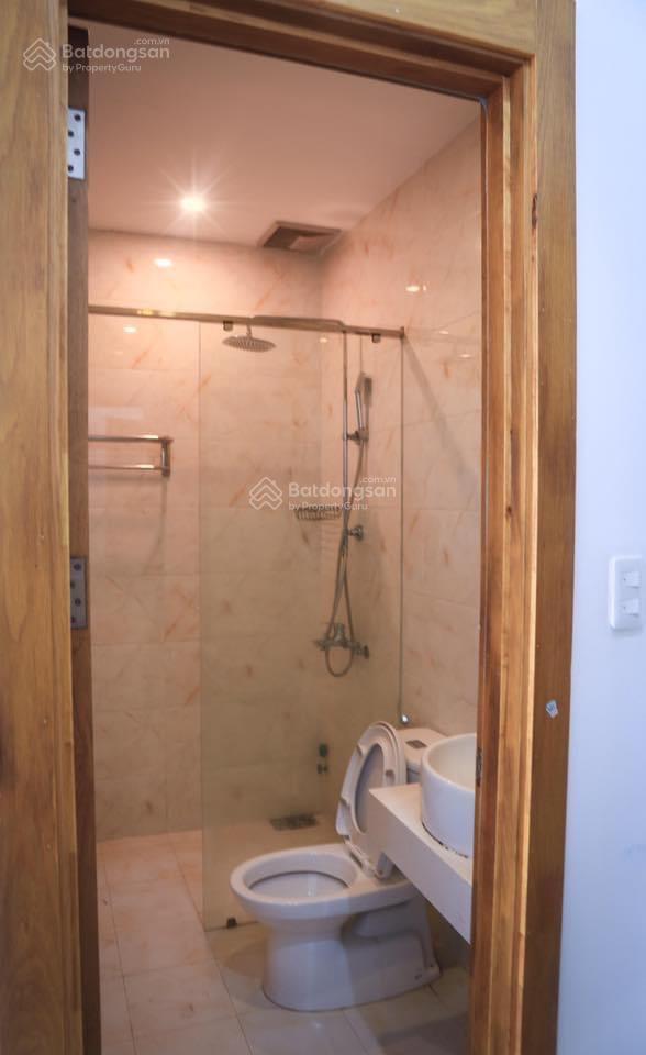 Cho thuê căn hộ 1 phòng ngủ có ban công trung tâm phố tây an thượng, cách bãi tắm mỹ khê 2' đi bộ
