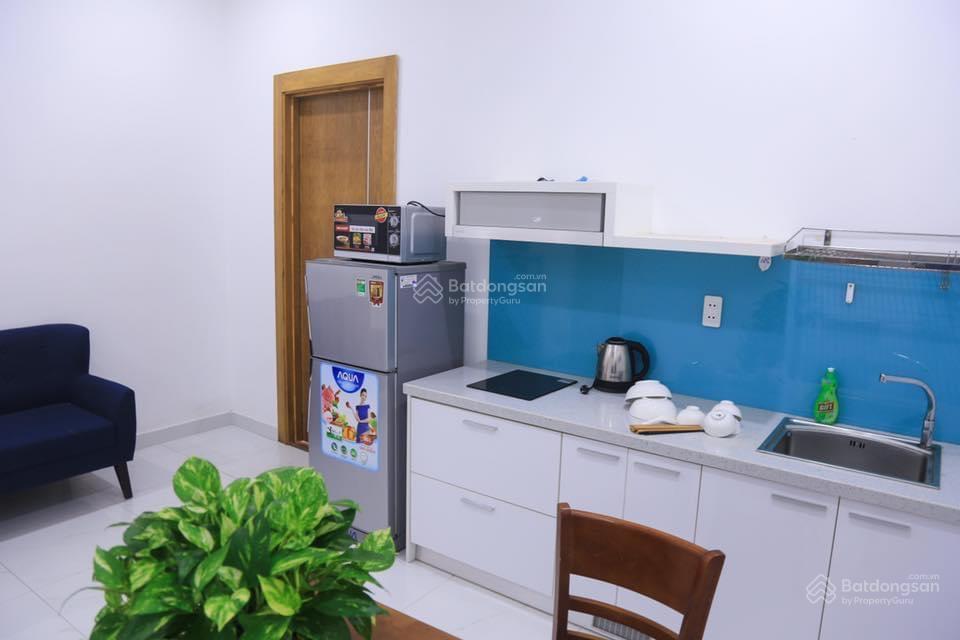Cho thuê căn hộ 1 phòng ngủ có ban công trung tâm phố tây an thượng, cách bãi tắm mỹ khê 2' đi bộ