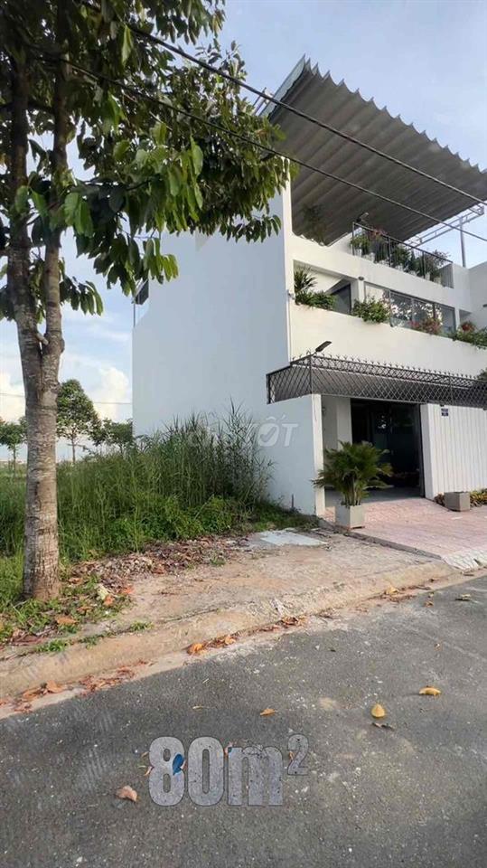 Sài gòn village Long Hậu . 80m2 ( 5m x 16m ) .2 TỶ 030 triệu