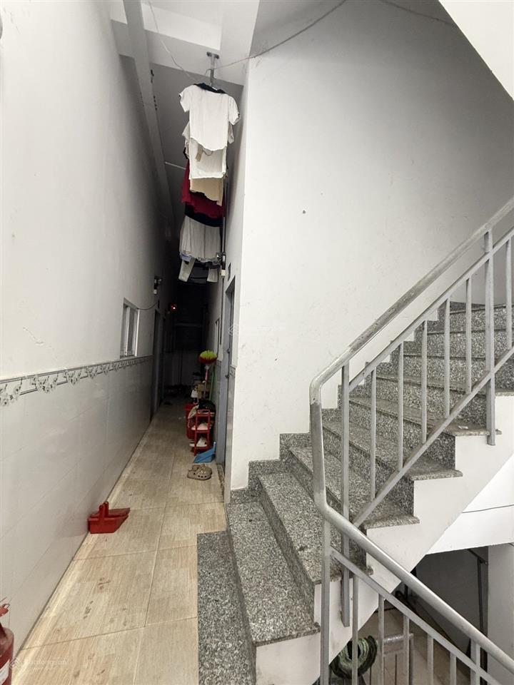 Bán căn hộ dịch vụ, đ.đình phong phú, ngay cao đẳng công thương, dòng tiền 60tr/th, giá 13 tỷ x