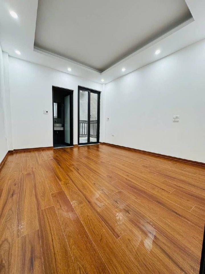 NHÀ PHỐ VŨ NGỌC PHAN 5.5 TẦNG THANG MÁY_30M RA Ô TÔ_NGÕ NÔNG THÔNG_NHÀ MỚI ĐẸP VỀ Ở NGAY, hơn 7 tỷ