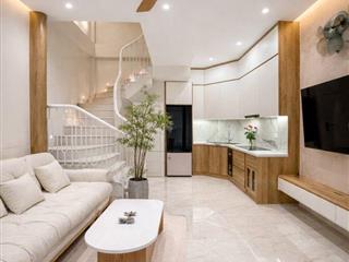 NHÀ GẦN PHỐ CÁT LINH_10M RA PHỐ & Ô TÔ_NGÕ THÔNG_31m2 x 5T_FULL NỘI THẤT XỊN, hơn 8 tỷ