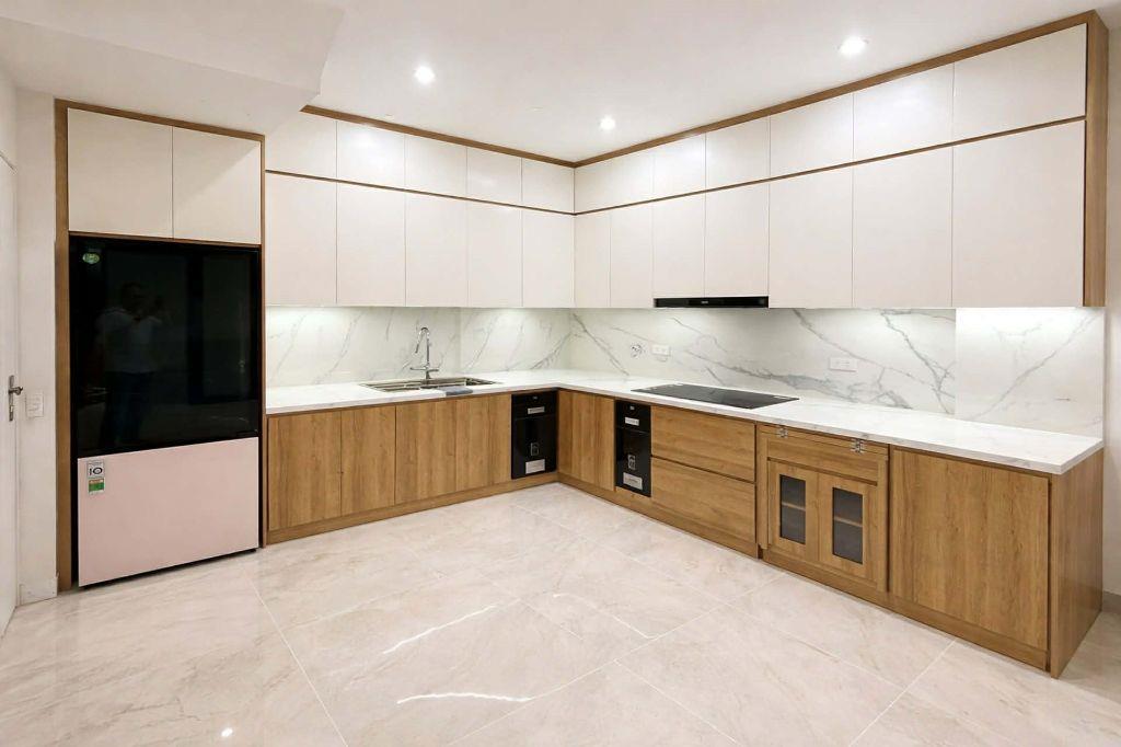 NHÀ GẦN PHỐ CÁT LINH_10M RA PHỐ & Ô TÔ_NGÕ THÔNG_31m2 x 5T_FULL NỘI THẤT XỊN, hơn 8 tỷ