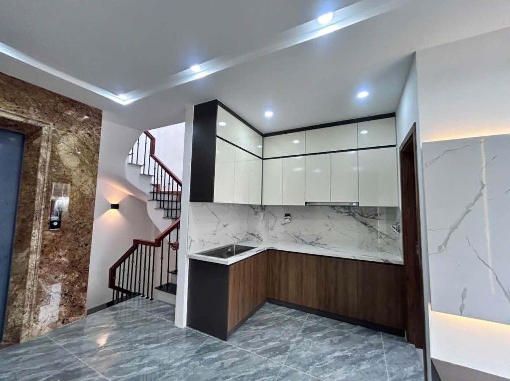 NHÀ MỚI ĐẸP 6 TẦNG THANG MÁY GẦN PHỐ LÊ DUẨN_NGÕ NÔNG THÔNG THOÁNG_55m2_TRƯỚC NHÀ RỘNG, hơn 12 tỷ