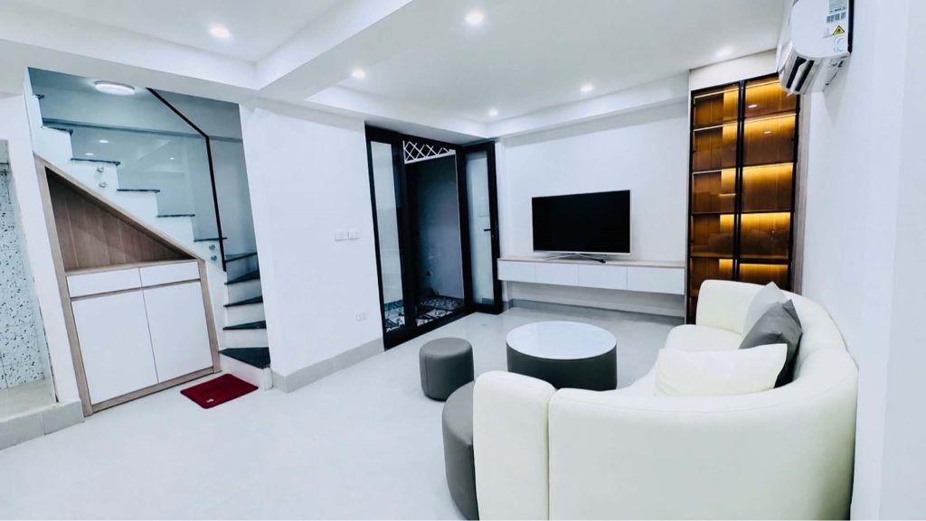 NHÀ THÔNG PHỐ TRUNG PHỤNG - XÃ ĐÀN_32m2_NHÀ ĐẸP FULL NỘI THẤT_VỀ Ở NGAY_nhỉnh 6 tỷ
