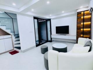 NHÀ THÔNG PHỐ TRUNG PHỤNG - XÃ ĐÀN_32m2_NHÀ ĐẸP FULL NỘI THẤT_VỀ Ở NGAY_nhỉnh 6 tỷ