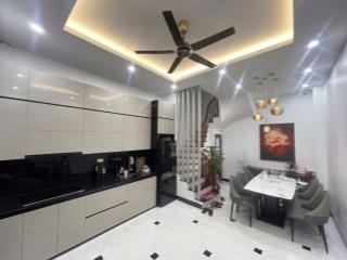 NHÀ 5 TẦNG XÂY MỚI ĐẸP PHỐ TRƯƠNG ĐỊNH_NGÕ NÔNG GẦN PHỐ & Ô TÔ_32m2_FULL NỘI THẤT, VỀ Ở NGAY