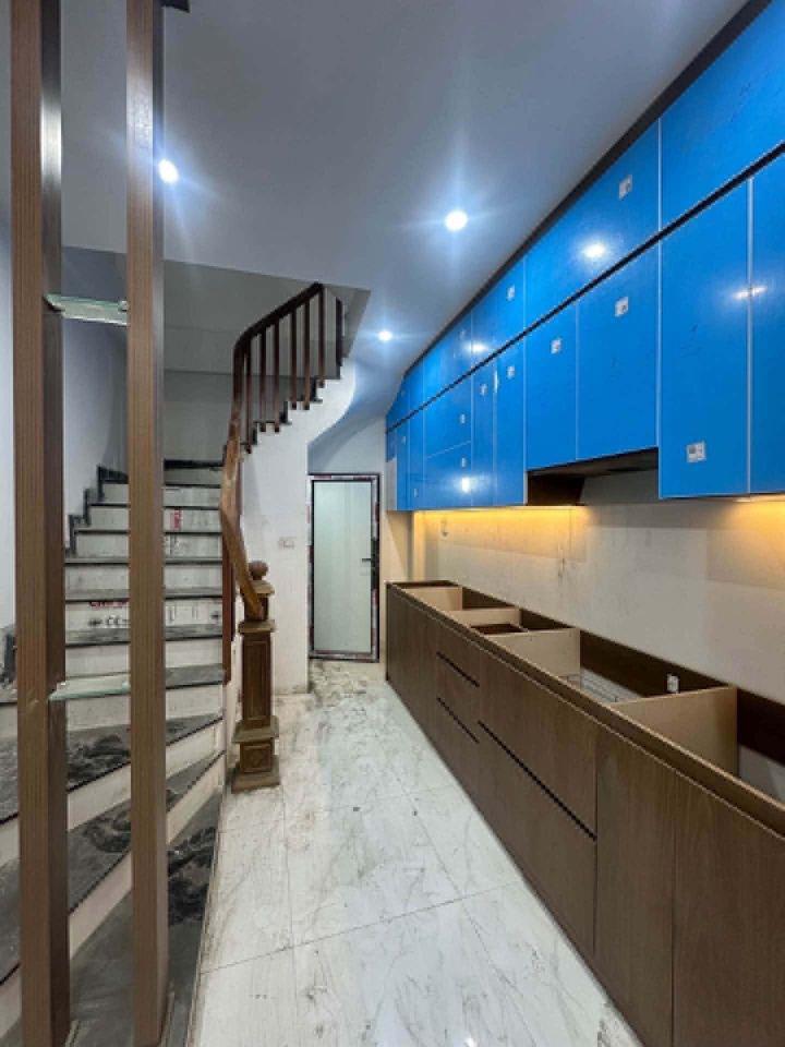 NHÀ XÂY MỚI ĐẸP PHỐ TÔN THẤT TÙNG_NGÕ THÔNG THOÁNG_34m2 x 5T_NỘI THẤT ĐẸP, nhỉnh 9 tỷ