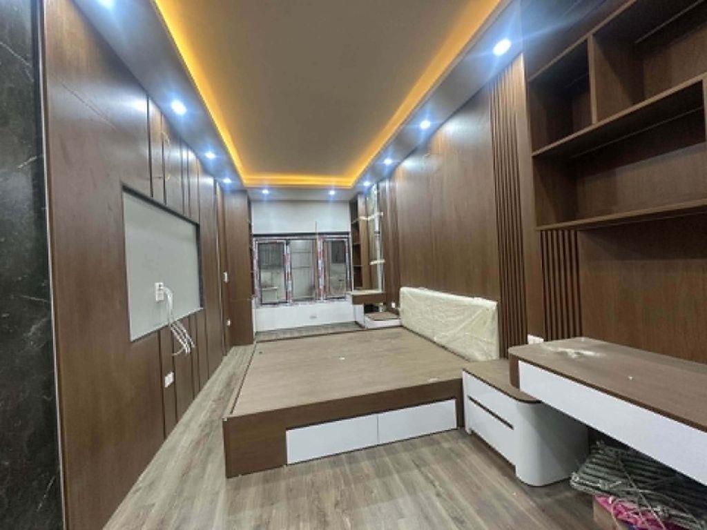 NHÀ XÂY MỚI ĐẸP PHỐ TÔN THẤT TÙNG_NGÕ THÔNG THOÁNG_34m2 x 5T_NỘI THẤT ĐẸP, nhỉnh 9 tỷ