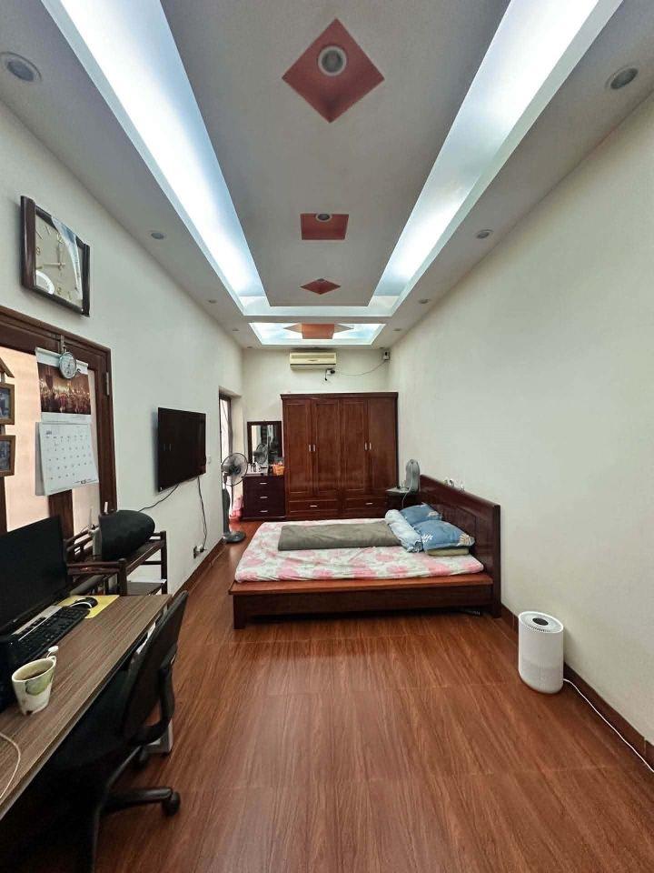 NHÀ GẦN NGÃ 6 Ô CHỢ DỪA_NGÕ THÔNG_LÔ GÓC 41m2 x 4T_3 GÁC ĐỖ CỬA, hơn 8 tỷ