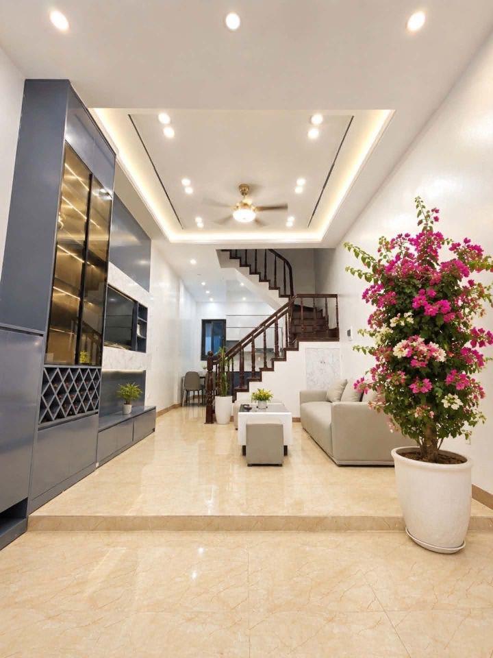 NHÀ MỚI ĐẸP 2 THOÁNG GẦN HỒ BA MẪU Ô ĐỒNG LẦM_52m2 x 4T_NGÕ THÔNG_FULL NỘI THẤT_VỀ Ở NGAY, 10.x tỷ