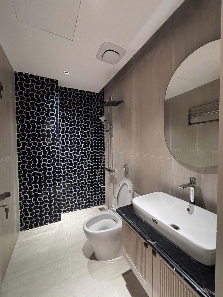 NHÀ VIEW HỒ XÂY MỚI ĐẸP_7 TẦNG THANG MÁY_Ô TÔ ĐỖ CỬA_43m2_NHÀ THOÁNG SÁNG_NỘI THẤT XỊN, hơn 16 tỷ