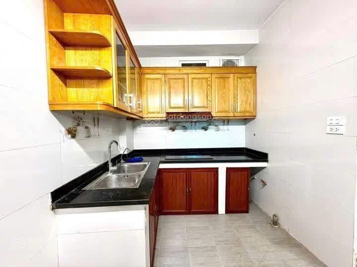 Bán tập thể văn hóa nghệ thuật, mai dịch, cầu giấy, tầng 1, sử dụng 80m. giá 4,5 tỷ