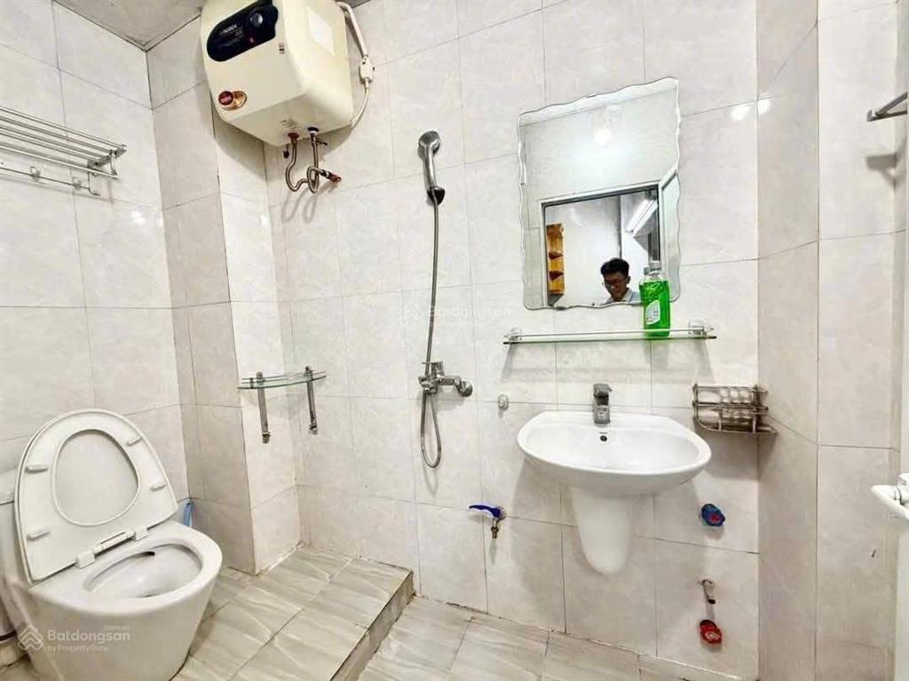 Bán tập thể văn hóa nghệ thuật, mai dịch, cầu giấy, tầng 1, sử dụng 80m. giá 4,5 tỷ