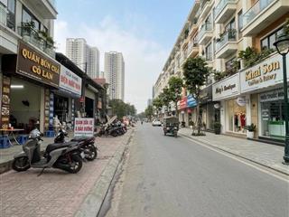 Nhà c4 kinh doanh đỉnh, đối diện 3 tòa chung cư & shophouse. dt 60m2 vỉa hè 3m. giá 15,8 tỷ