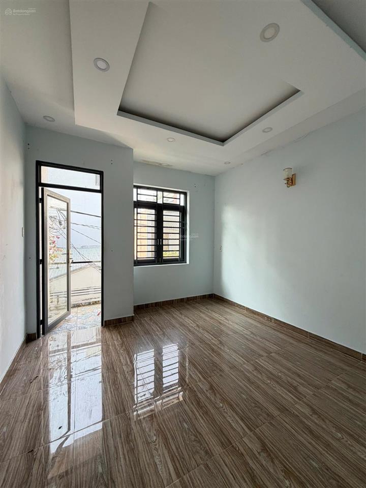 Lê trọng tấn  hẻm to  3.8x11.5m a4  nhỉnh 5 tỷ tl.