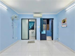 Nhà đẹp núi thành phường 13 tân bình 3 tầng kiên cố gần etown