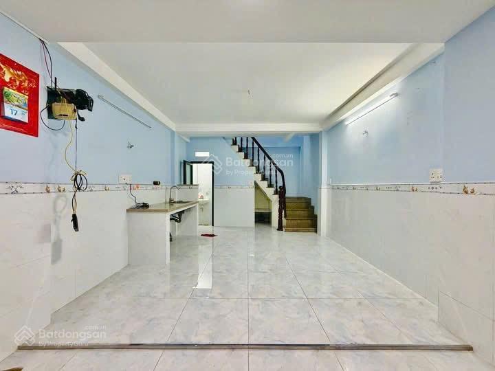 Nhà đẹp núi thành phường 13 tân bình 3 tầng kiên cố gần etown