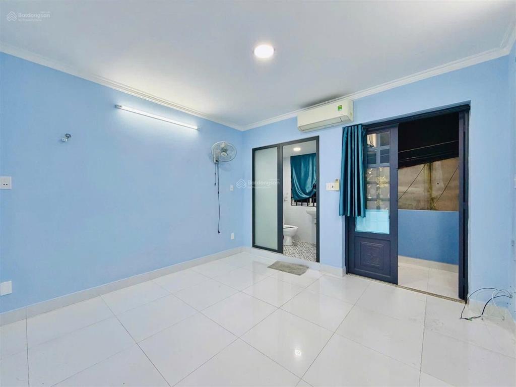 Nhà đẹp núi thành phường 13 tân bình 3 tầng kiên cố gần etown
