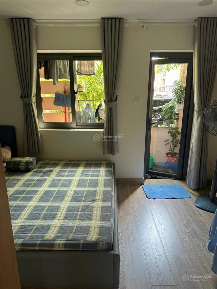 Bán căn hộ chung cư bàu cát 2 p.10, tân bình