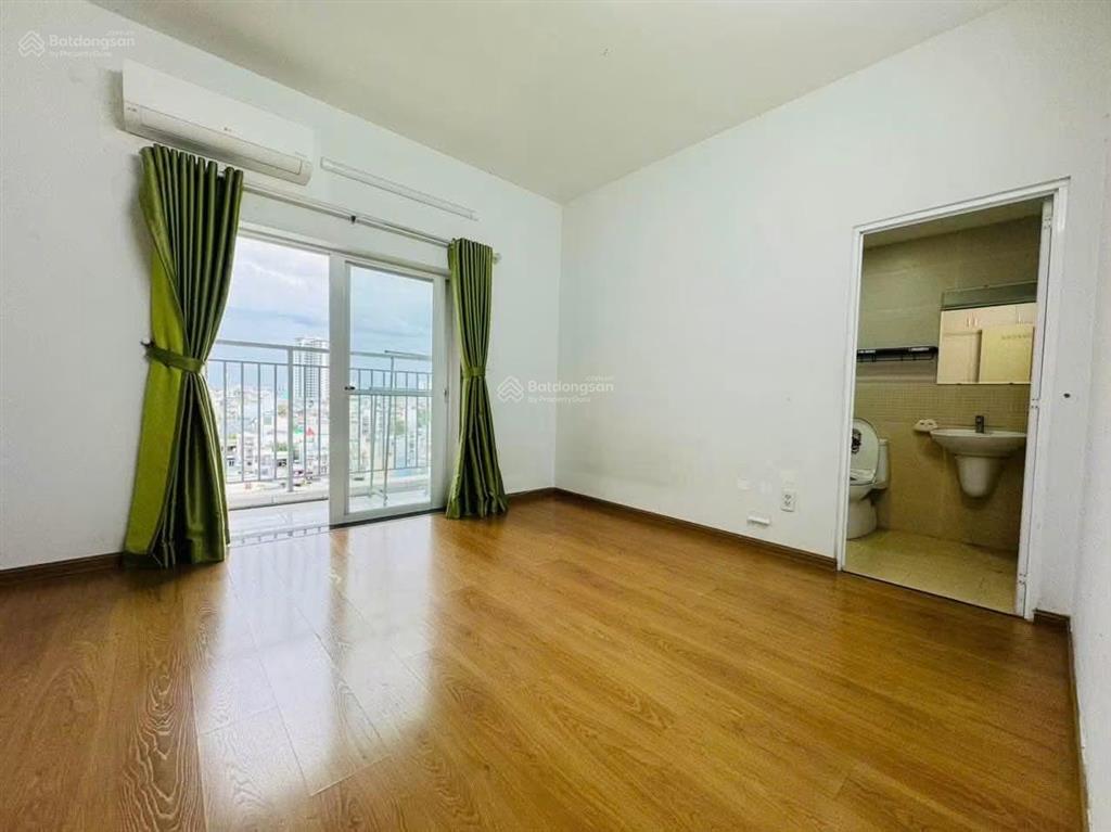 Bán căn hộ oriental plaza 685 âu cơ, tân phú  sổ hồng