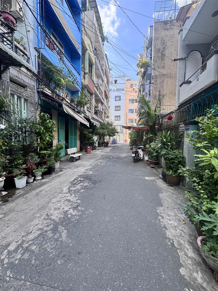 Giá rẻ  sân bay t3  hẻm xe hơi né nhau  khu an ninh quân đội  vừa ở vừa kinh doanh  không quy