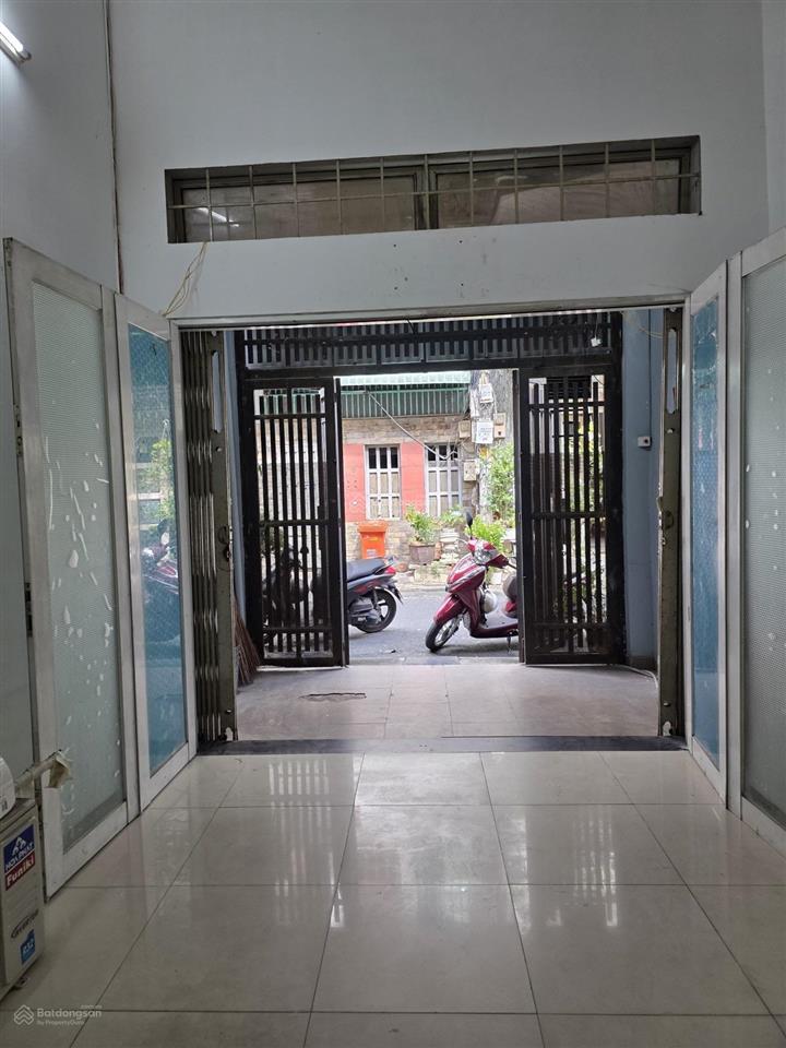 Giá rẻ  sân bay t3  hẻm xe hơi né nhau  khu an ninh quân đội  vừa ở vừa kinh doanh  không quy