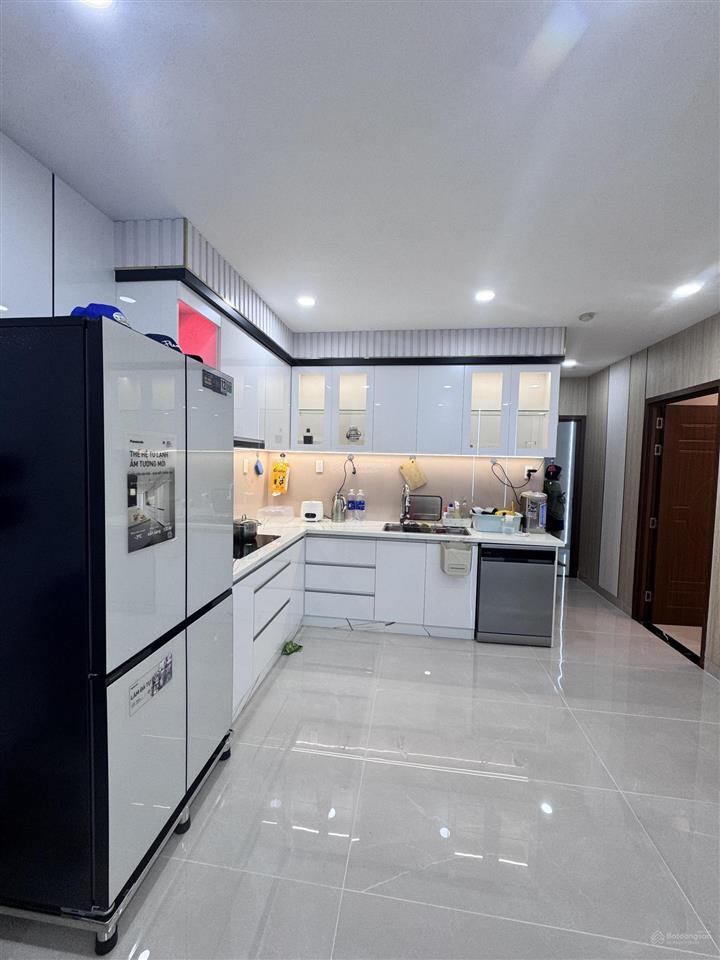 Bán căn hộ carillon 189 hoàng hoa thám, tân bình dt 60m2  2pn2wc