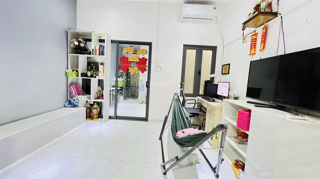 Căn hộ trung tâm bàu cát 1 đồng đen  căn góc 2 mặt ngay cầu thang,